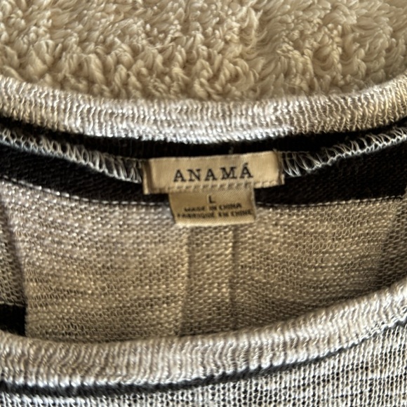 🖤 Women’s High-Low Lightweight Sweater - Picture 4 of 5